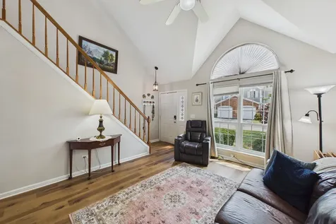 1864 Independence Court Gurnee IL 60031