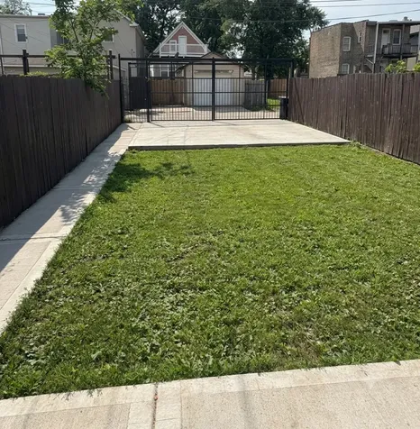 1040 North Lawndale Avenue Chicago IL 60651