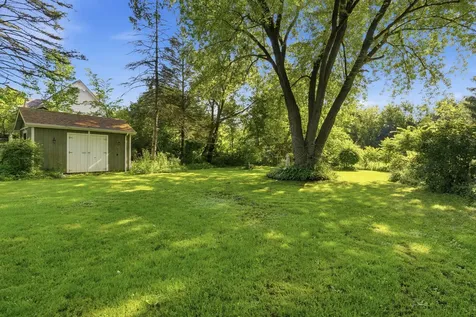 937 Elsie Avenue Gurnee IL 60031