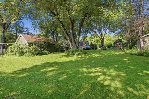 937 Elsie Avenue Gurnee IL 60031