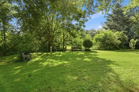 937 Elsie Avenue Gurnee IL 60031