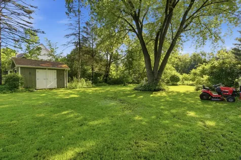 937 Elsie Avenue Gurnee IL 60031