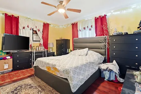 937 Elsie Avenue Gurnee IL 60031