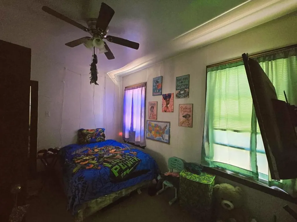 7735 South May Street Chicago IL 60620