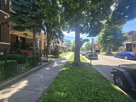 7735 South May Street Chicago IL 60620