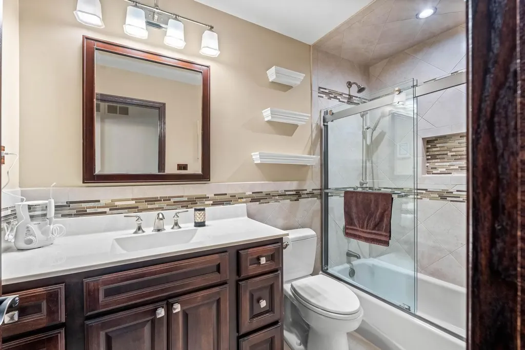 17500 Brook Hill Drive Orland Park IL 60467