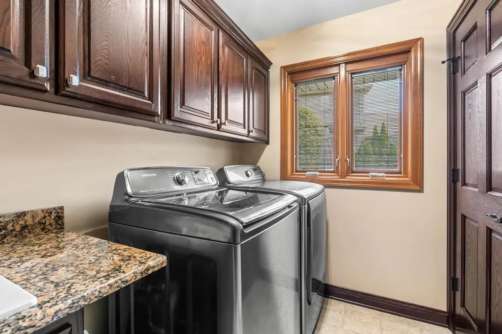 17500 Brook Hill Drive Orland Park IL 60467