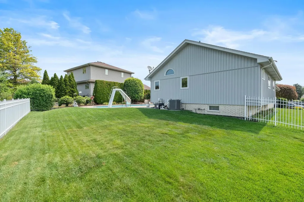 17500 Brook Hill Drive Orland Park IL 60467