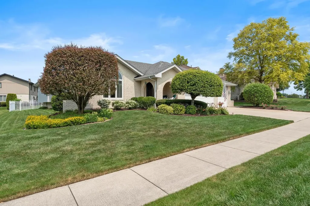 17500 Brook Hill Drive Orland Park IL 60467