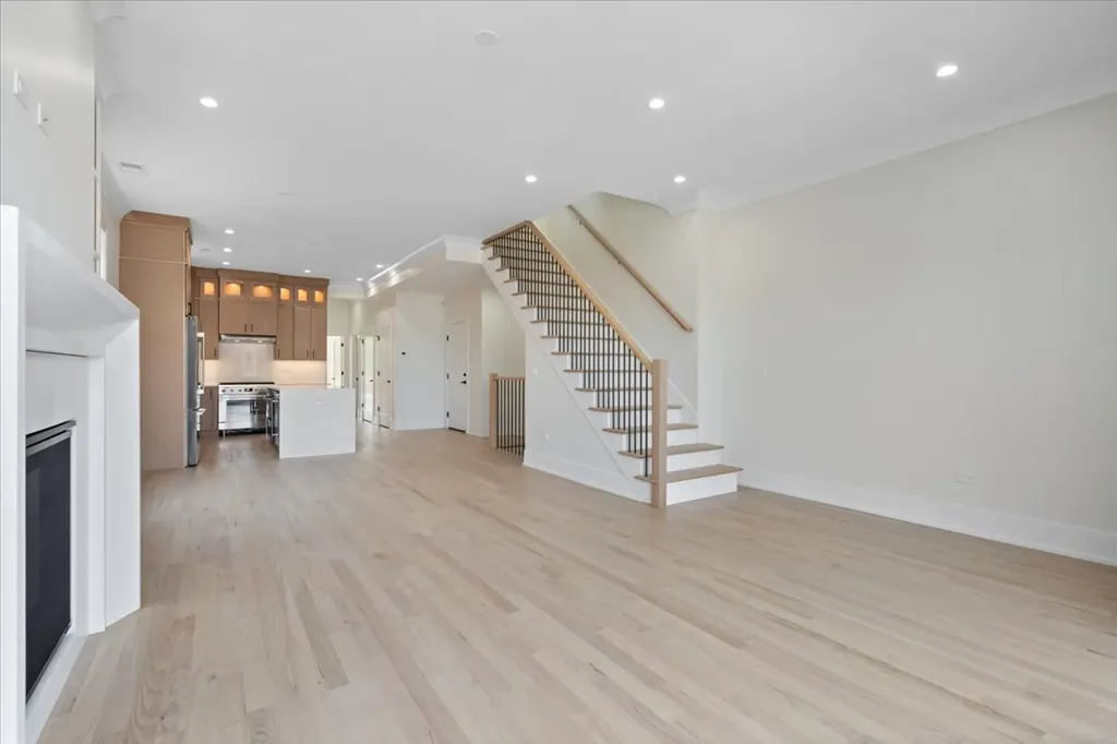 2023 West Augusta Boulevard Chicago IL 60622
