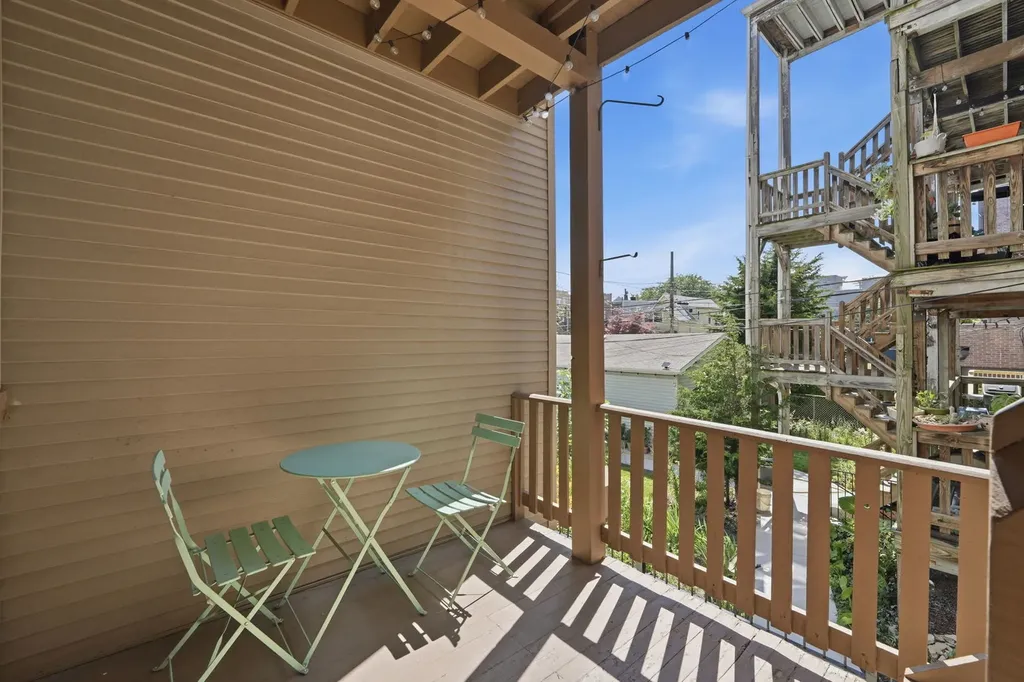 1733 West Catalpa Avenue Chicago IL 60640