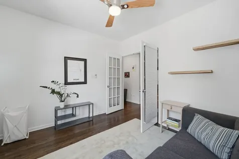 1733 West Catalpa Avenue Chicago IL 60640