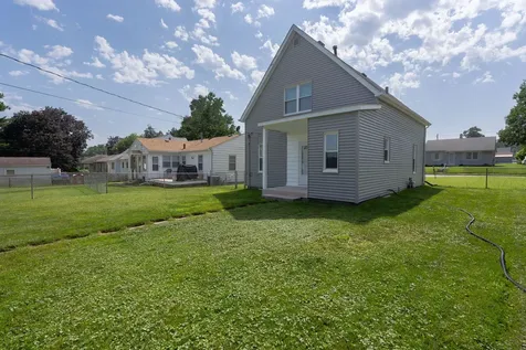 2025 39TH Street Rock Island IL 61201