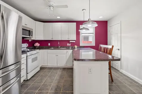 2025 39TH Street Rock Island IL 61201