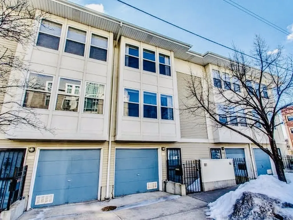 1009 East 61st Street Chicago IL 60637