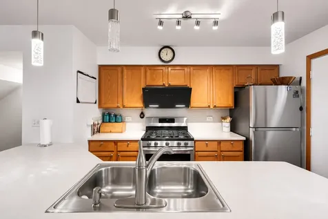 1009 East 61st Street Chicago IL 60637