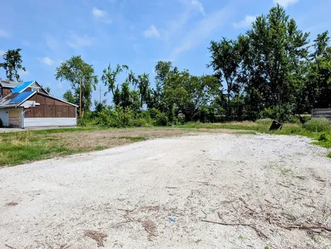 87 Strasma East Drive Kankakee IL 60901