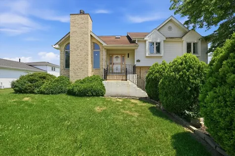 223 South Dante Avenue Glenwood IL 60425
