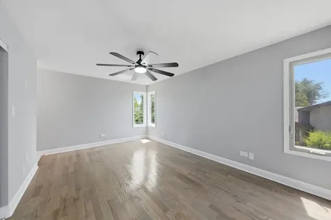 223 South Dante Avenue Glenwood IL 60425