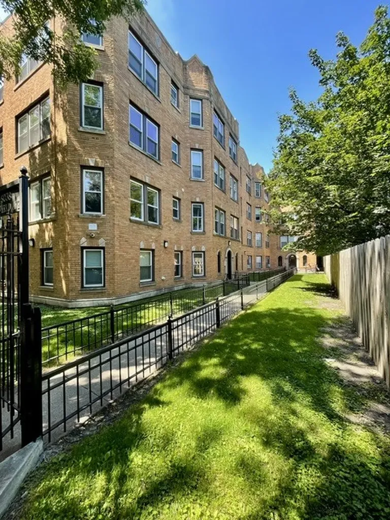 5036 North Springfield Avenue Chicago IL 60625