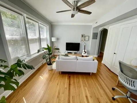 5036 North Springfield Avenue Chicago IL 60625