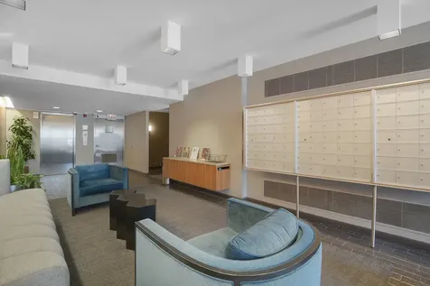 1555 North Sandburg Terrace Chicago IL 60610