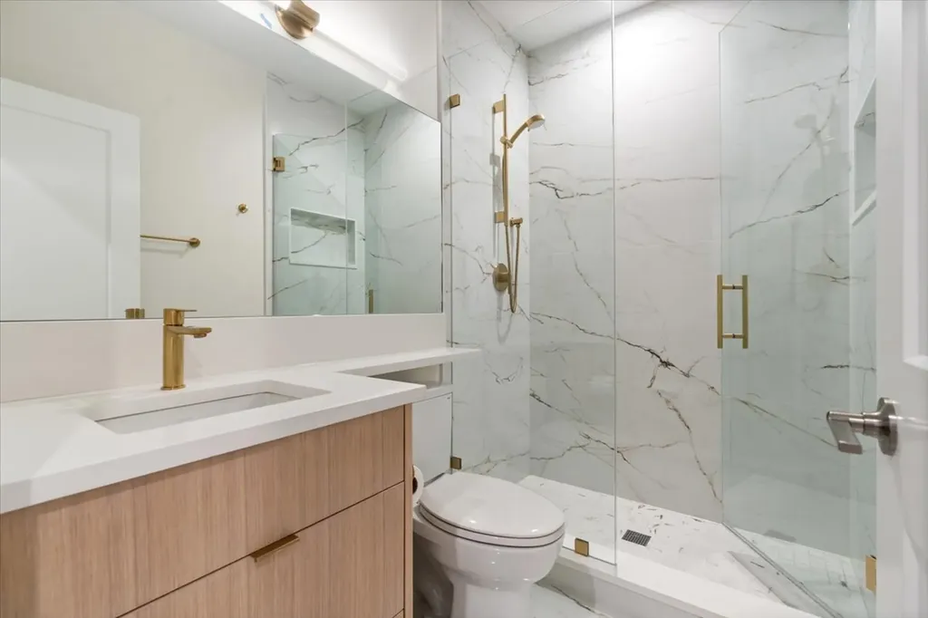 2023 West Augusta Boulevard Chicago IL 60622