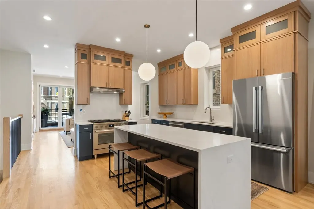 2023 West Augusta Boulevard Chicago IL 60622