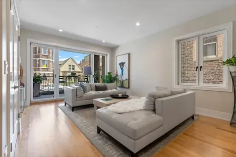 2023 West Augusta Boulevard Chicago IL 60622