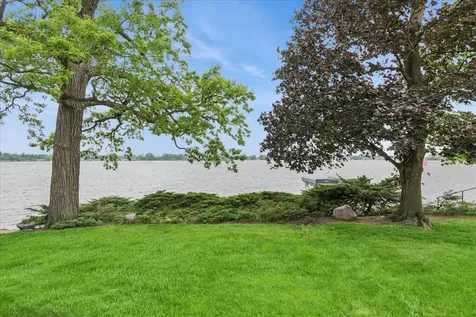 35 Lakeview Place Lake Zurich IL 60047