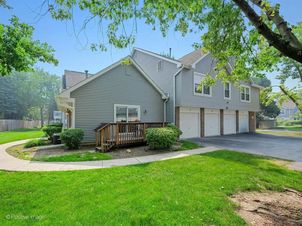 2740 Weeping Willow Drive Lisle IL 60532