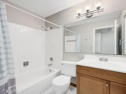 2740 Weeping Willow Drive Lisle IL 60532