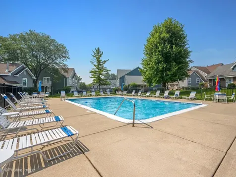 2740 Weeping Willow Drive Lisle IL 60532
