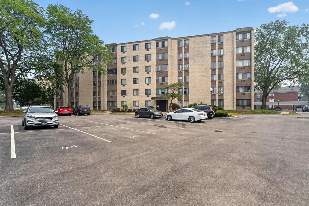 9745 South Karlov Avenue Oak Lawn IL 60453