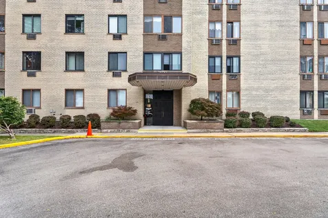 9745 South Karlov Avenue Oak Lawn IL 60453