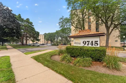 9745 South Karlov Avenue Oak Lawn IL 60453