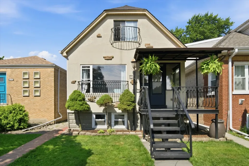2928 North Mobile Avenue Chicago IL 60634