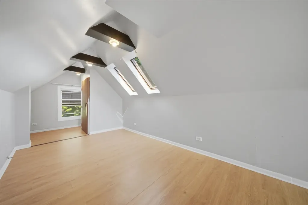 2928 North Mobile Avenue Chicago IL 60634