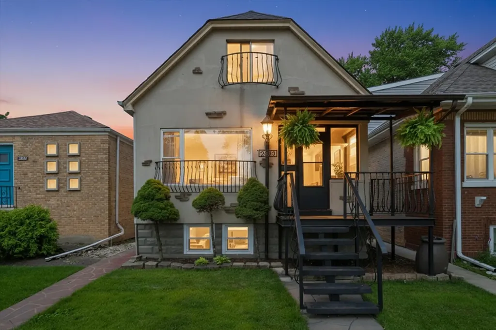 2928 North Mobile Avenue Chicago IL 60634