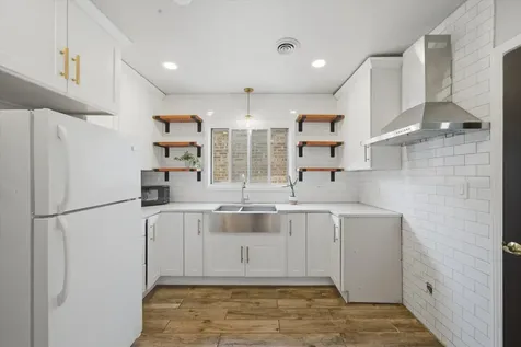 2928 North Mobile Avenue Chicago IL 60634
