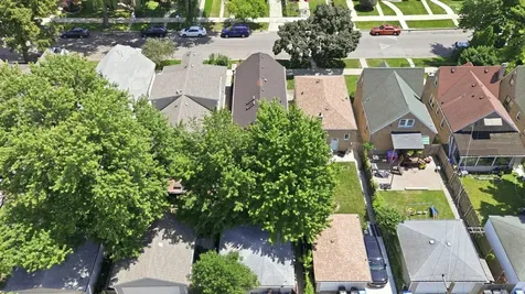 2928 North Mobile Avenue Chicago IL 60634