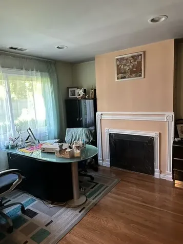 889 Oxford Place Wheeling IL 60090