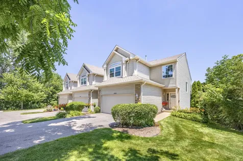 8200 Sierra Woods Court Carpentersville IL 60110