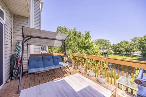 8200 Sierra Woods Court Carpentersville IL 60110