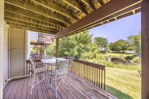 8200 Sierra Woods Court Carpentersville IL 60110