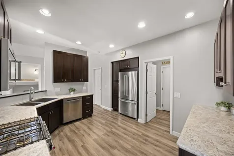 8200 Sierra Woods Court Carpentersville IL 60110