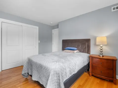 7818 West 26th Street Riverside IL 60546
