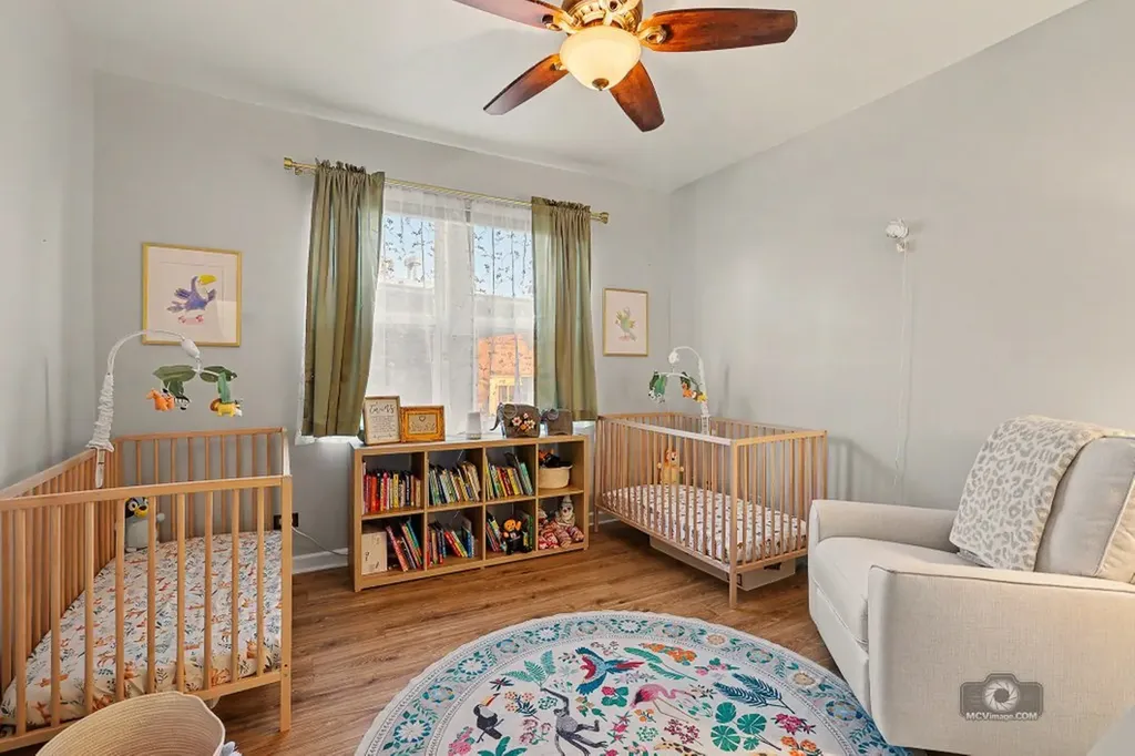 4704 North Sawyer Avenue Chicago IL 60625