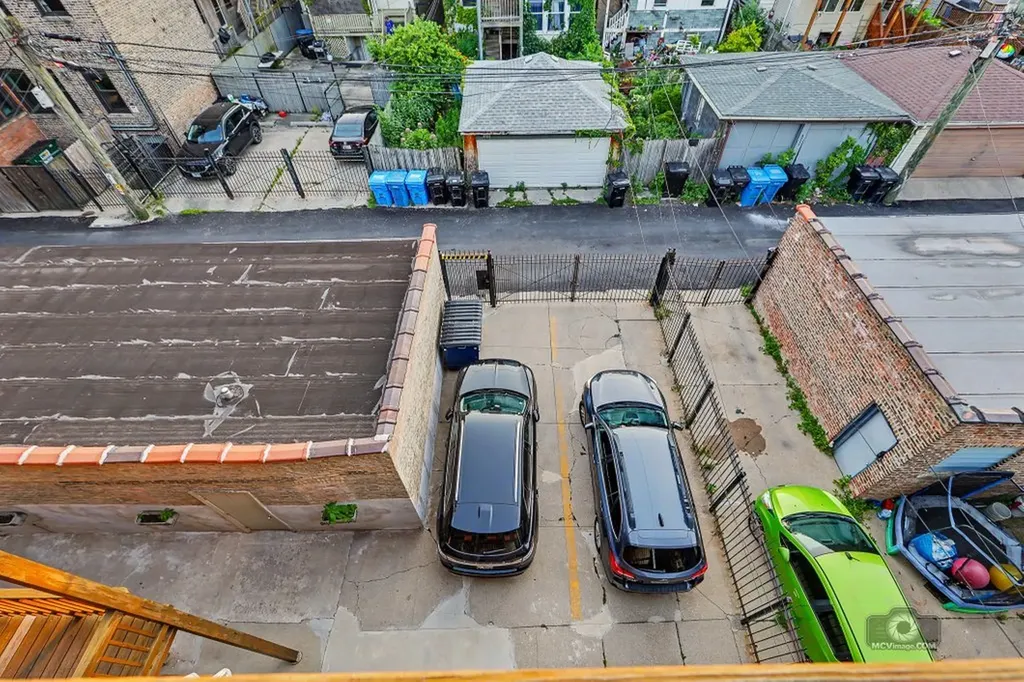 4704 North Sawyer Avenue Chicago IL 60625