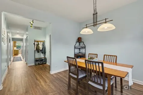 4704 North Sawyer Avenue Chicago IL 60625